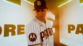 샌디에이고, 유니폼에 상업 광고 부착…MLB 최초