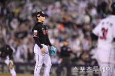 [ST포토] 박시영 만루 상황에 볼넷이라니