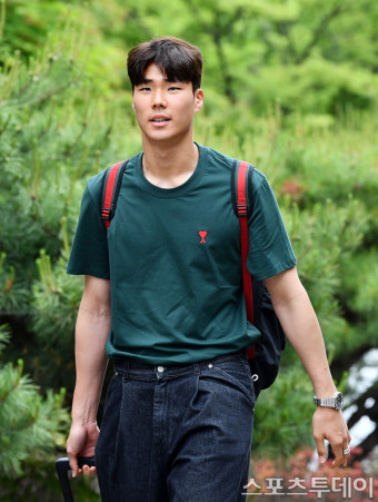 [ST포토] 송범근, '안녕하세요~'
