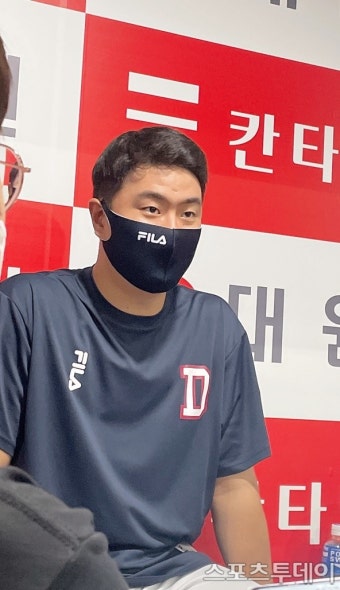 키움전서 시즌 5승 수확한 두산 이영하 