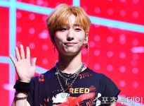 [ST포토] 건일, 긴장되는 첫 대면 쇼케이스