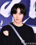 [ST포토] 수호, 날렵한 얼굴