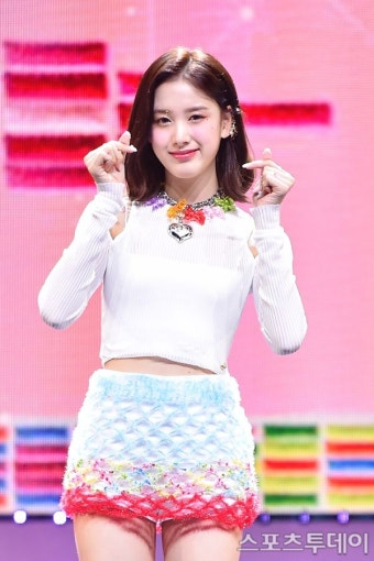 스테이씨 재이, 코로나19 확진 