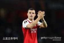 자카 결승골 아스널, UEL서 에인트호벤 제압…4연승
