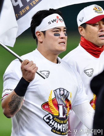 [ST포토] 추신수 '감격적인 우승'