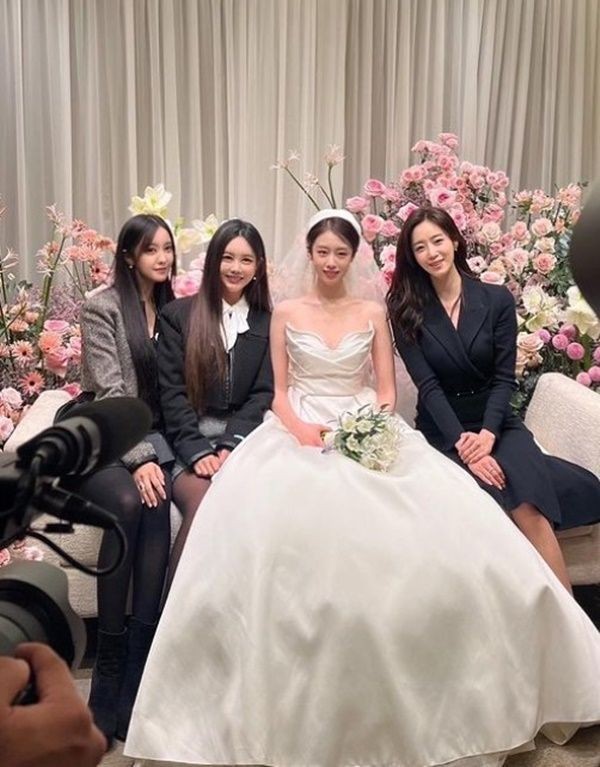 티아라 출신 효민, 비연예인 신랑과 4월 6일 서울서 결혼식 열 예정