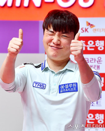 [ST포토] 강민구, 'PBA 첫 우승 해냈어요'
