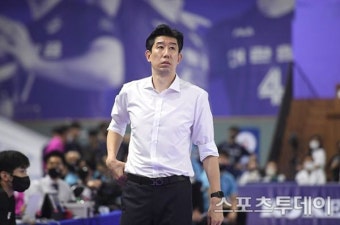 '실내 마스크 자율'에 KB손해보험 후인정 감독 