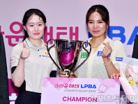 [ST포토] 포즈 취하는 김보미-스롱 피아비