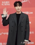 웨이크원 측 로이킴 재계약 논의 중 [공식]