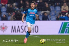 김민재 풀타임 나폴리, 사수올로에 2-0 완승…선두 질주