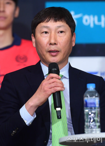 [ST포토] 김상식 감독 '가보자'