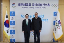 대한하키협회 이상현 회장, 진천선수촌 방문…"많은 지원 부탁"