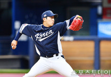 원태인, 日 곤도에 솔로포 헌납…스코어는 3-5