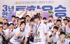 [ST포토] 한선수 MVP