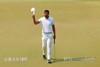 피나우, 람 추격 따돌리고 멕시코 오픈 우승…김성현 공동 24위