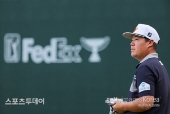 임성재, PGA 투어 웰스 파고 챔피언십 2R 공동 4위 도약