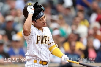 김하성, 3연타석 삼진 후 안타 생산…타율 0.246