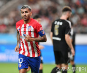 [ST포토] 앙헬 코레아, 정확하게 올린다