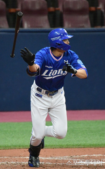 '구자욱 4안타' 삼성, LG에 4-2 승리하며 위닝시리즈