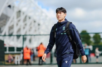 '英 2부리그 데뷔' 배준호, 교체 투입 후 26분 활약…스토크는 0-2 패