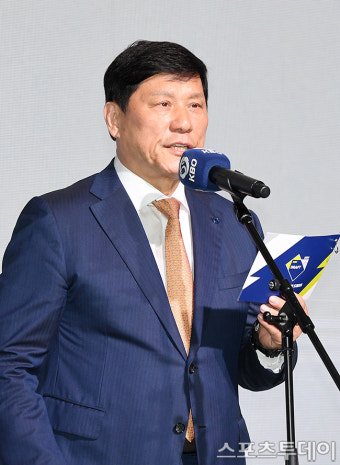 [ST포토] 인사말 전하는 허구연 KBO 총재