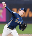 20승의 위엄 NC 페디, 6이닝 1자책 12탈삼진…KT전 8-1로 앞서