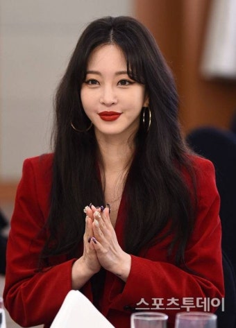 한예슬, 故 김용호 언급 