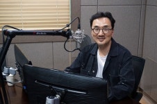 이한철, 국악방송 이한철의 창호에 드린 햇살 라디오 DJ로 아침을 깨우다