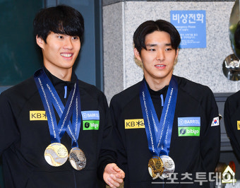[ST포토] 황선우-김우민, '세계수영선수권 금메달 주인공'