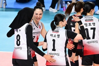 '지아 31점' 정관장, 3-1로 도로공사 완파하며 5연승 질주