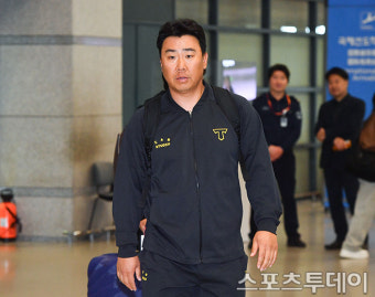 [ST포토] 스프링캠프 마치고 귀국하는 KIA 이범호 감독