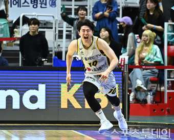 [ST포토] LG 윤원상 버저비터로 승리