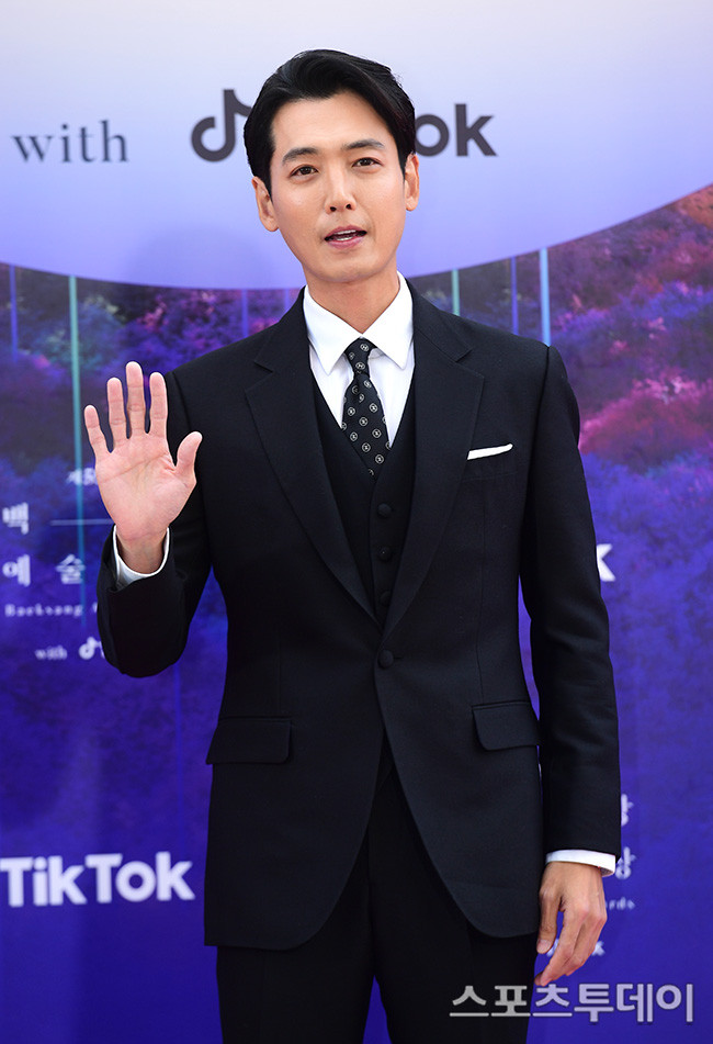 MBC 새 드라마 노무사 노무진, 첫 방송 D-1! 배우 김귀선 새로 합류, 시청자들의 기대 모으며 가능성을 열어간다.