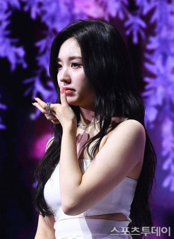 [ST포토] 눈물 흘리는 강예서, 케플러 마지막 활동... 정규 앨범 응원 바란다