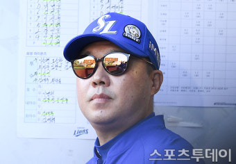 박진만 감독의 비디오 판독 항의로 인한 퇴장, 프로야구 현장서 논란 확산