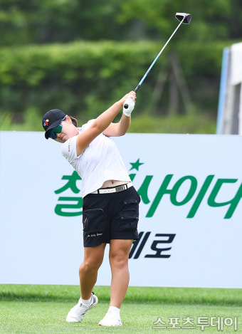 [ST포토] 홍정민, '롯데 오픈' 선두조로 힘찬 출발!
