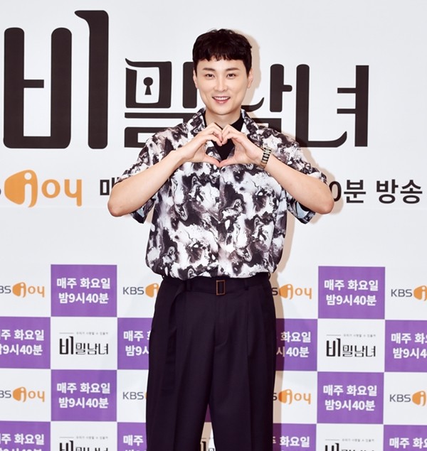 아는 형님 이수근, 민경훈 결혼 예언! 동공 흔들림으로 뜨거운 관심 쏠려