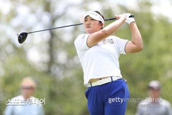 유해란, LPGA 투어 다나 오픈 3R 2위 도약…역전 우승 도전