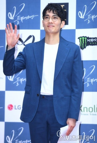 순정남 통했다…'놀아주는 여자' 엄태구, 화제성 3주 연속 1위