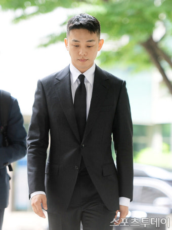 유아인, 1심 유죄 판결에 부친상 호소…현재의 죄책감 토로