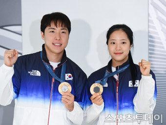 [ST포토] 임종훈-신유빈, '혼복 동메달 주인공'