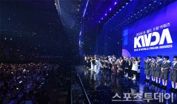 [ST포토] 2024 케이 월드 드림 어워즈 화려한 엔딩 무대