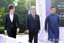 [ST포토] 호아 쉬안데-박찬욱-응우옌 호앙 꾸언, 여유 넘치는 입장