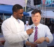 샘 오취리, 여경래 유튜브 출연했다가 논란 재조명…결국 편집