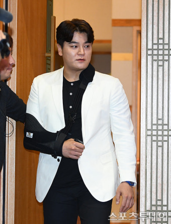 SSG 구단, 추신수 은퇴식 2024시즌 연기 결정 결정