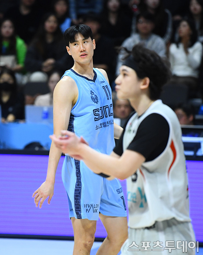 프로농구 고양 소노, 학폭 의혹 인정한 김민욱과 계약 해지 현결하여 공식 발표