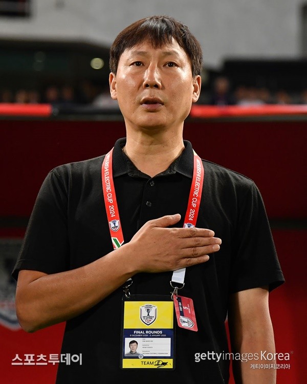 김상식 감독, 베트남 U-23 대표팀이 2025 동남아시안 게임에서 3관왕 달성