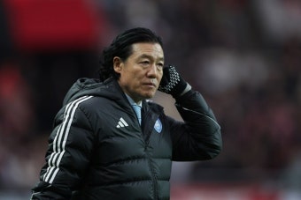 K리그1: 울산 현대, 에릭의 결승 PK 골로 FC 안양 1-0 제압하며 2위 도약