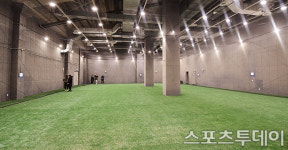 [ST포토] 대전 한화생명 볼파크 홈 실내연습장